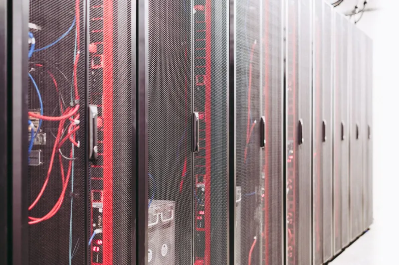 Wo Ihre Daten wirklich liegen: Datenresidenz, regulatorische Pflichten und Cloud-Strategien für deutsche Unternehmen